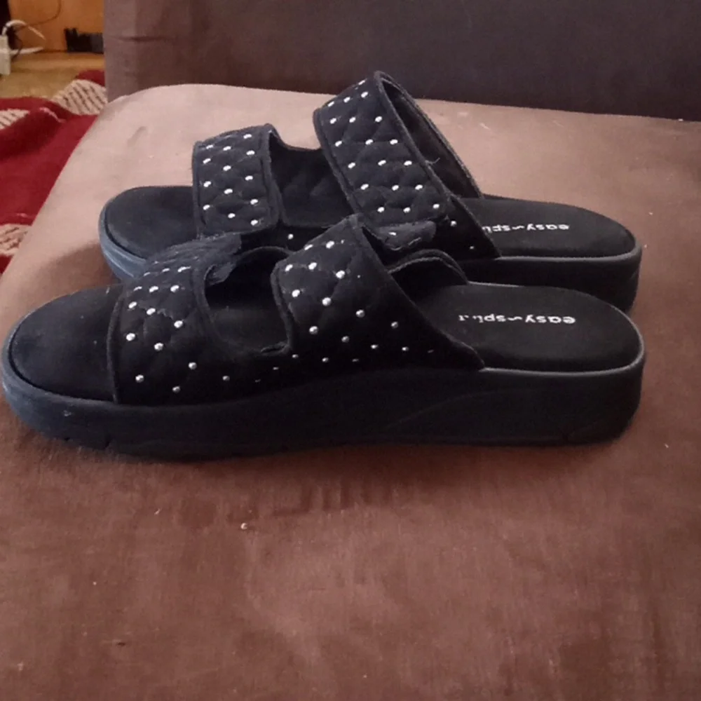 Sandals - Picture 3 of 3
